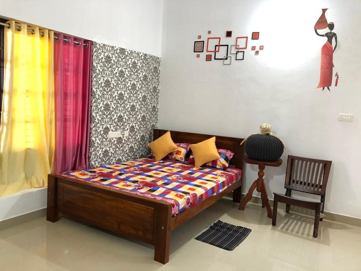Candlehut Homestay Nīleshwar Exterior foto